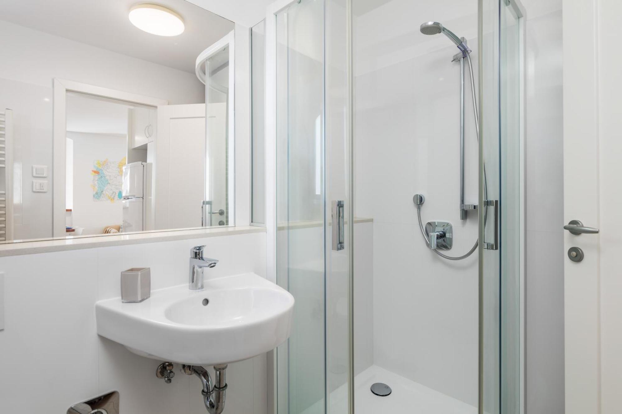 Apartments Anaika At The Beach, Opatija Екстер'єр фото