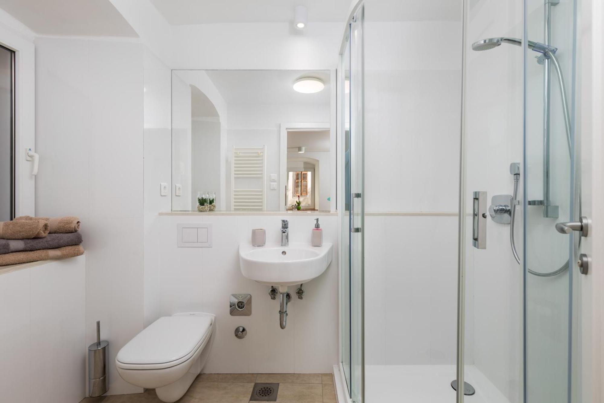 Apartments Anaika At The Beach, Opatija Екстер'єр фото