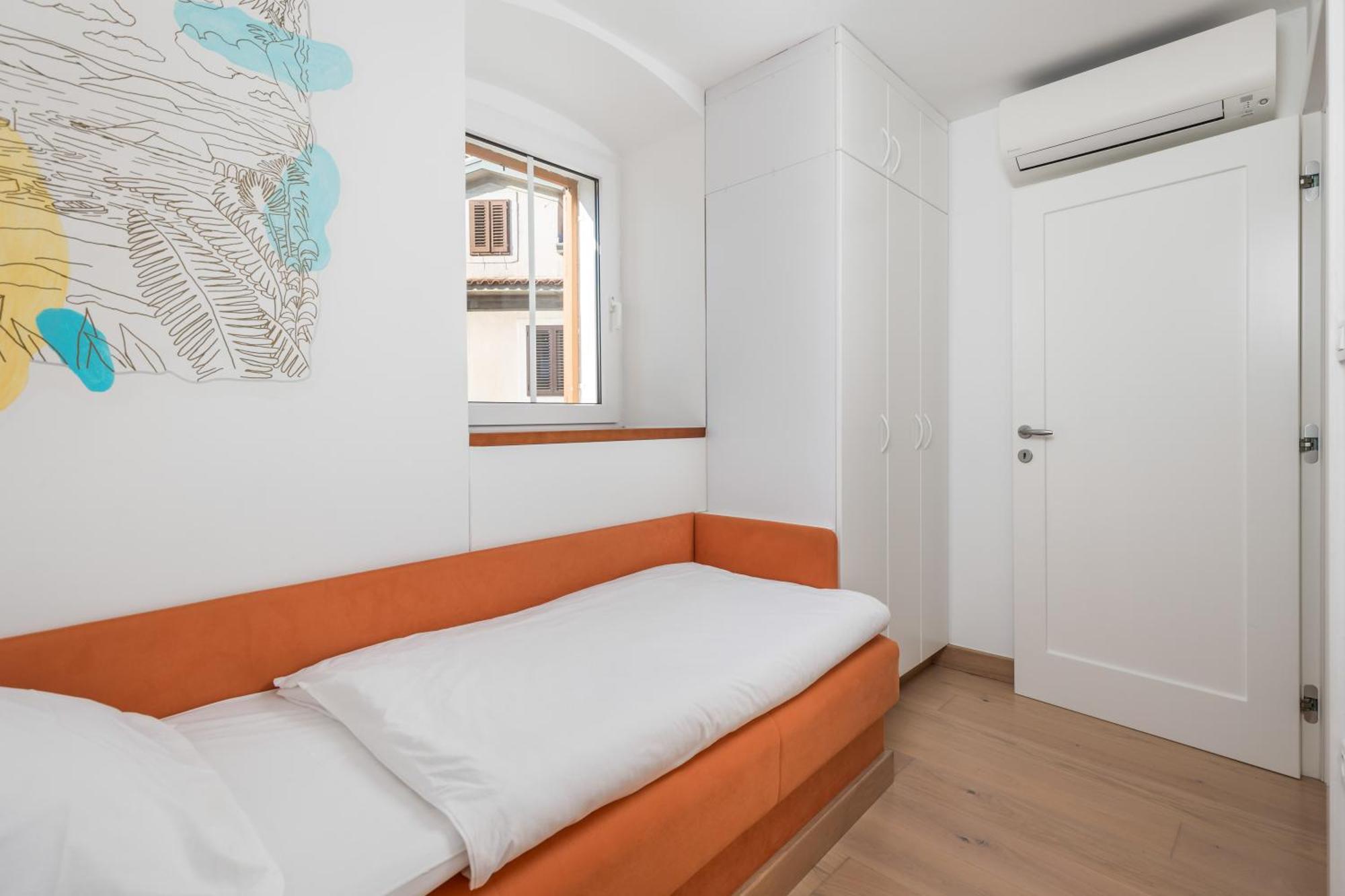 Apartments Anaika At The Beach, Opatija Екстер'єр фото