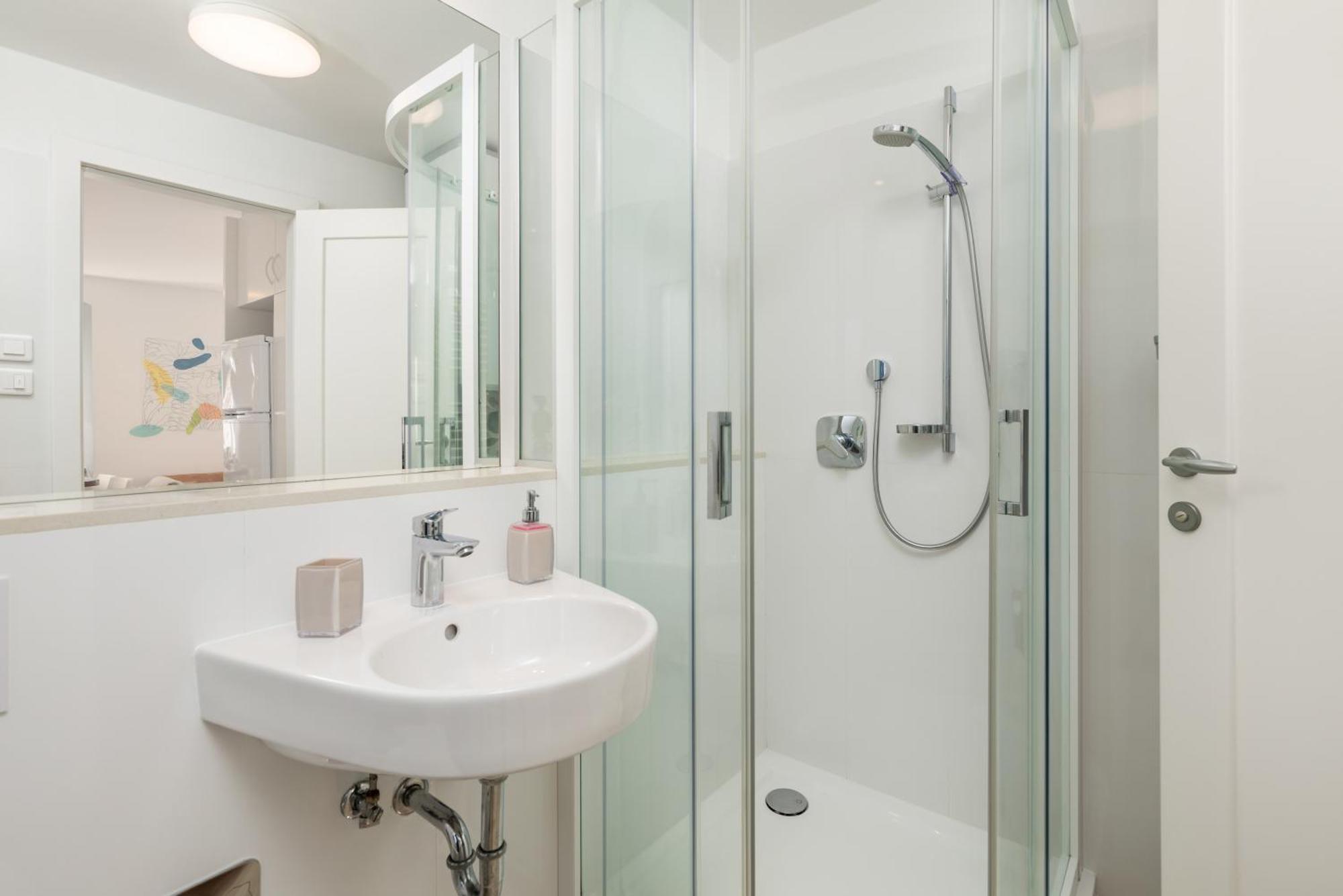 Apartments Anaika At The Beach, Opatija Екстер'єр фото