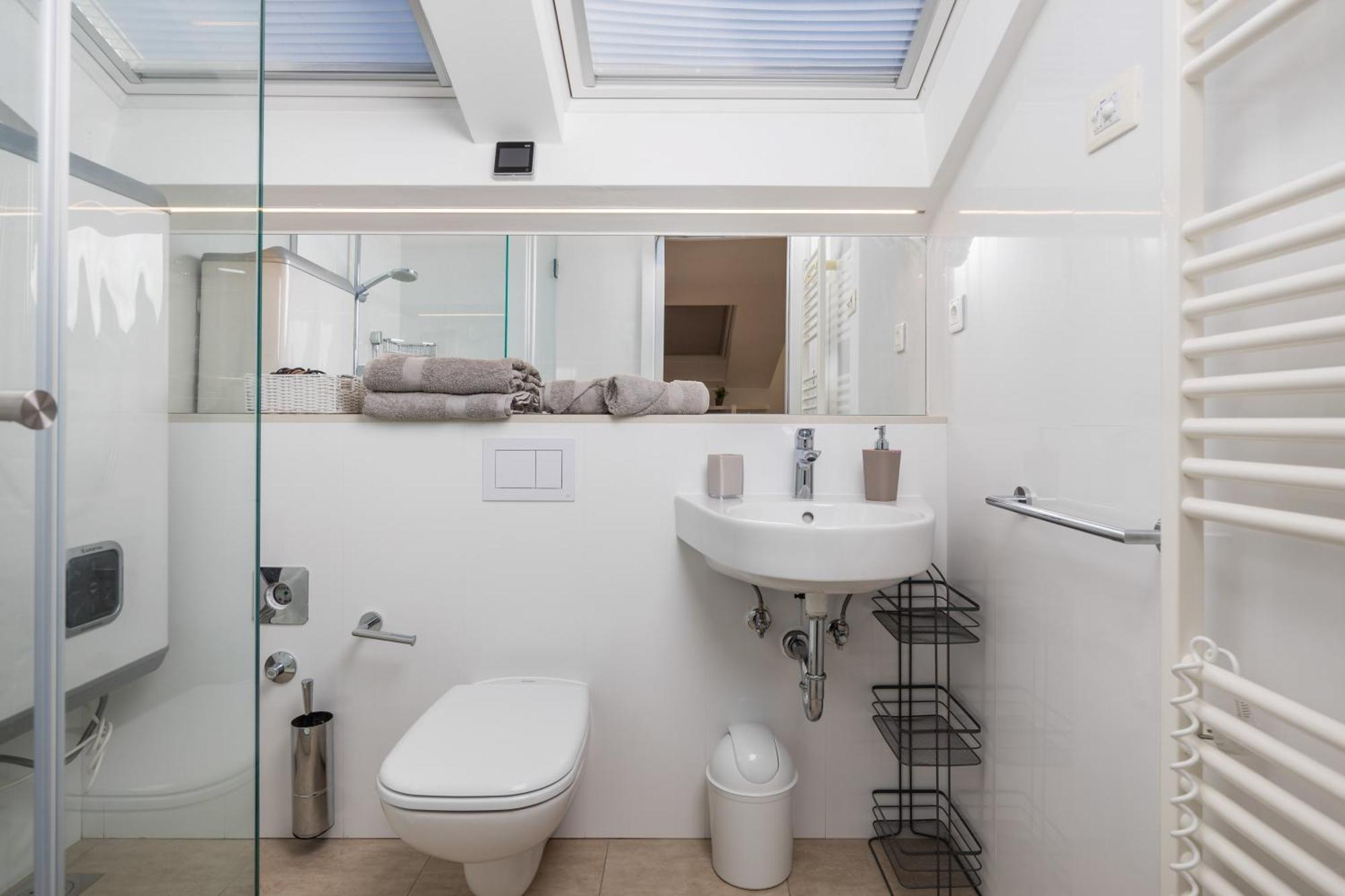 Apartments Anaika At The Beach, Opatija Екстер'єр фото