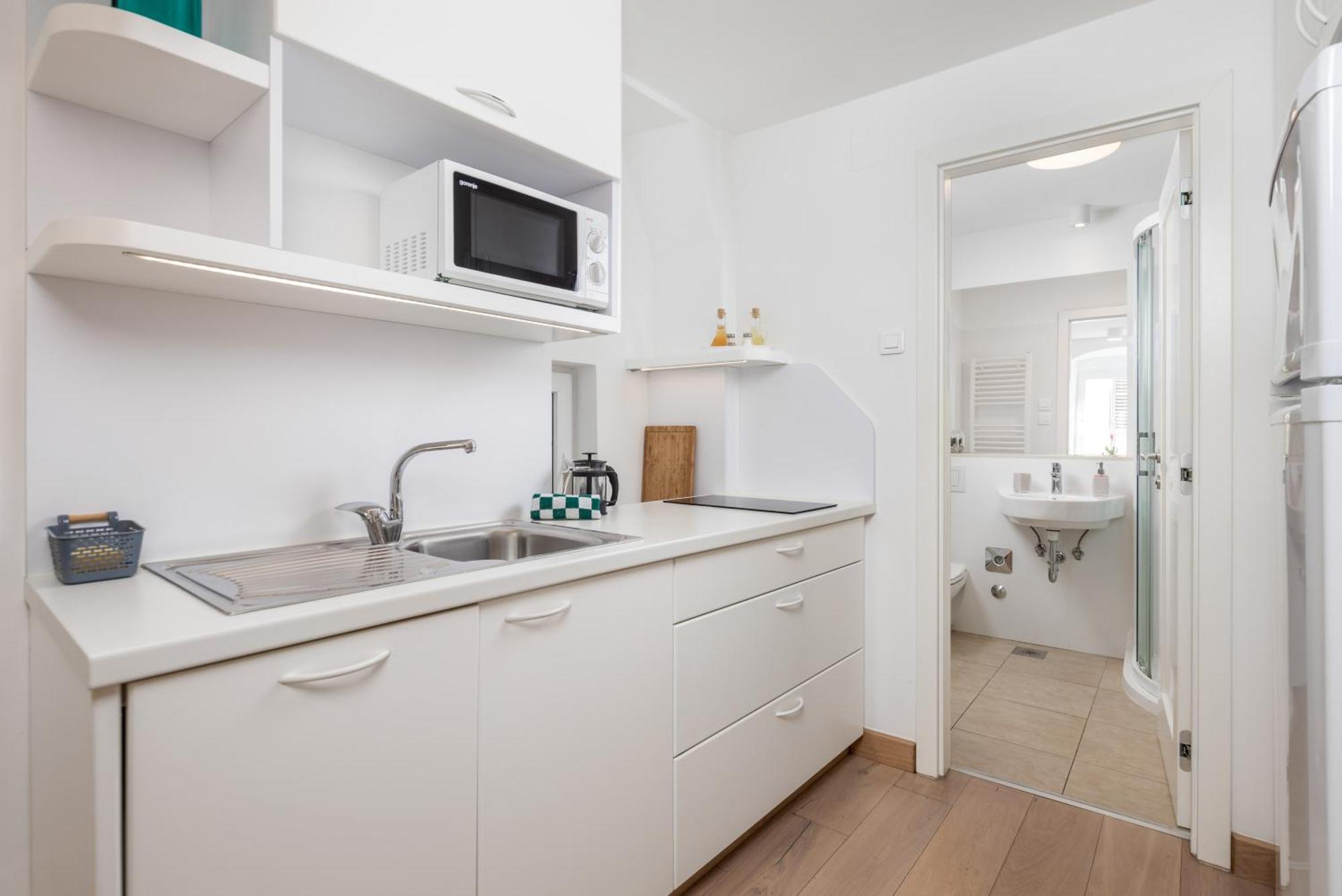 Apartments Anaika At The Beach, Opatija Екстер'єр фото