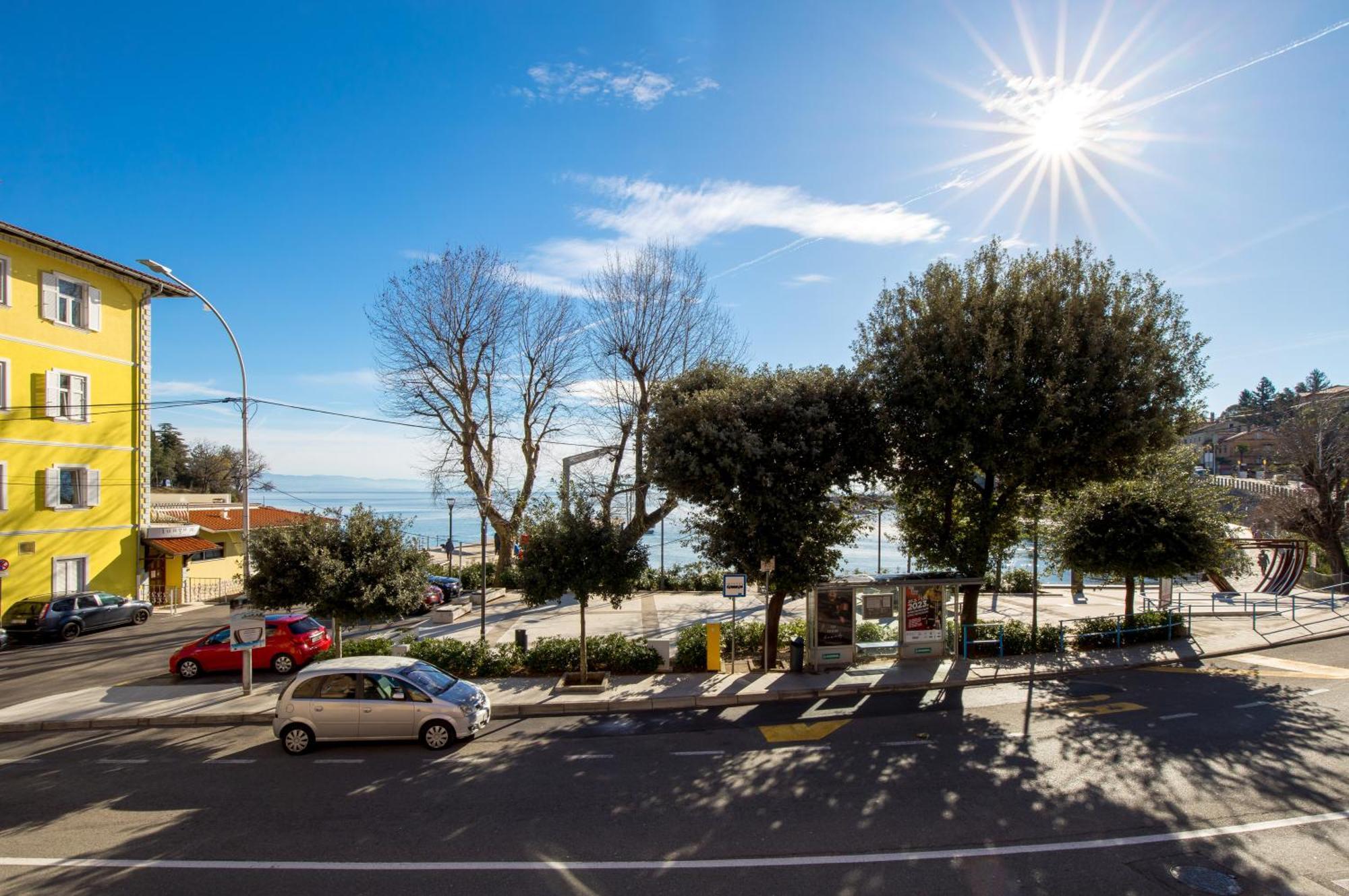 Apartments Anaika At The Beach, Opatija Екстер'єр фото