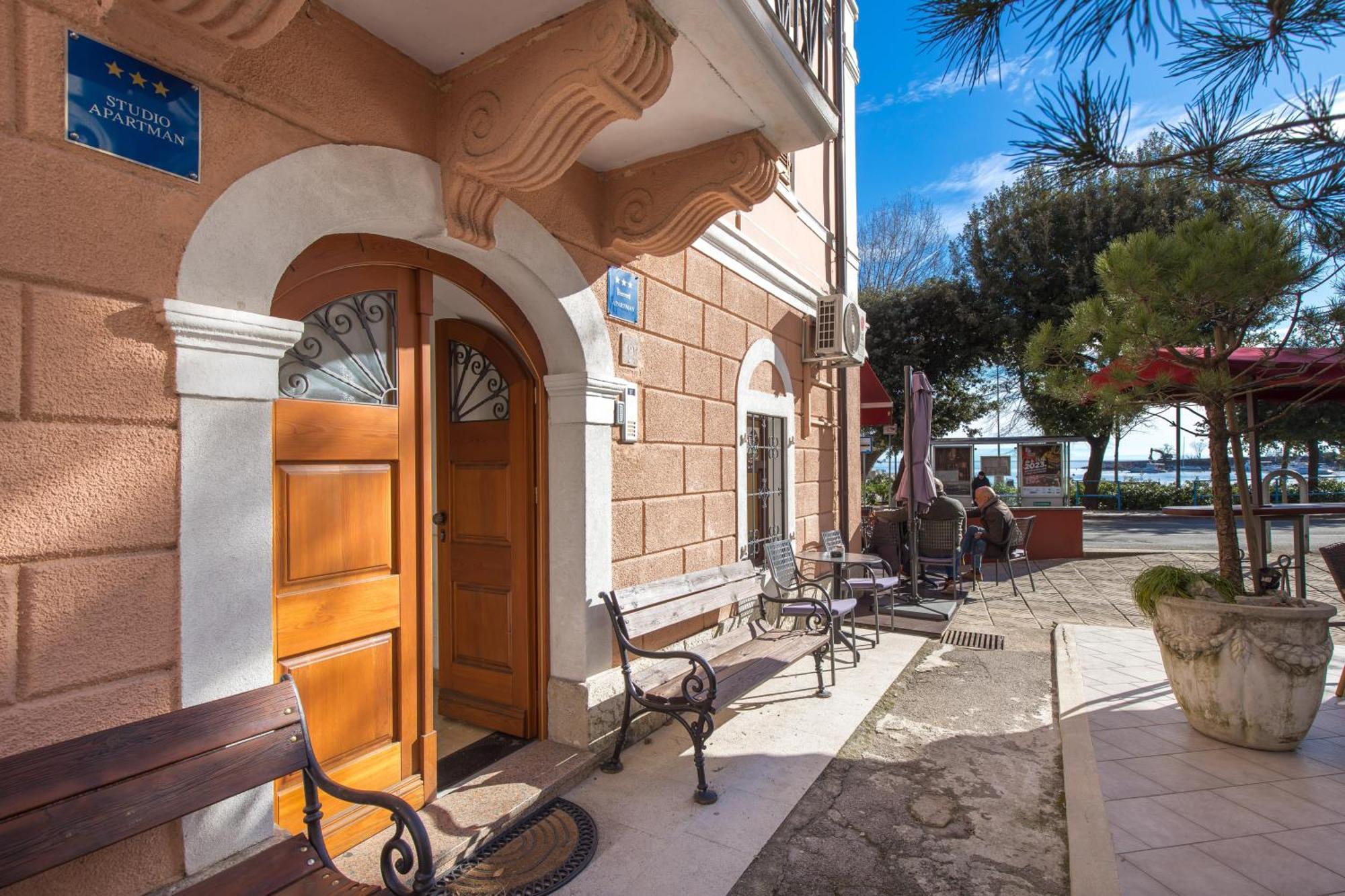 Apartments Anaika At The Beach, Opatija Екстер'єр фото