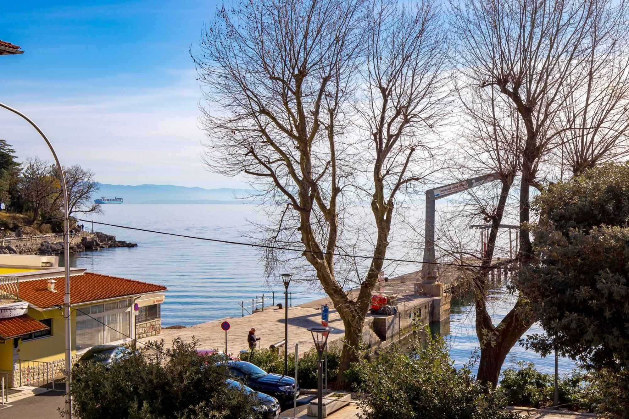 Apartments Anaika At The Beach, Opatija Екстер'єр фото